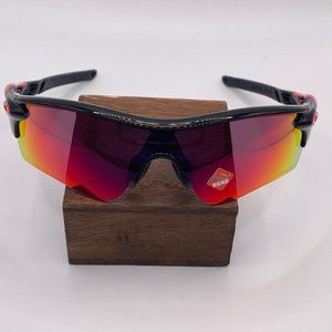 Oakley OO9206-37 Radarlock Path (A) - Polished Black Frame / Prizm Road Lens